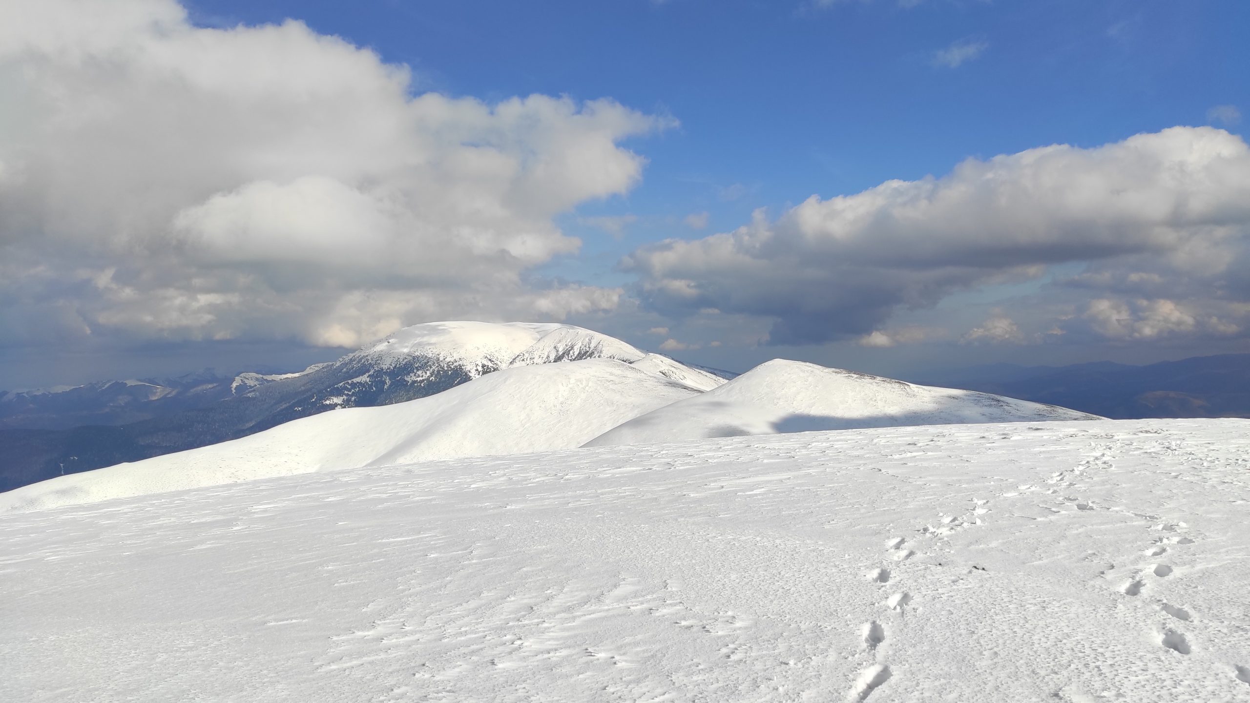 Зимно до връх Вежен
